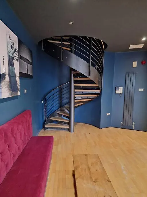 Luxury Central Newcastle Apartment, Sleeps 8 Великобритания